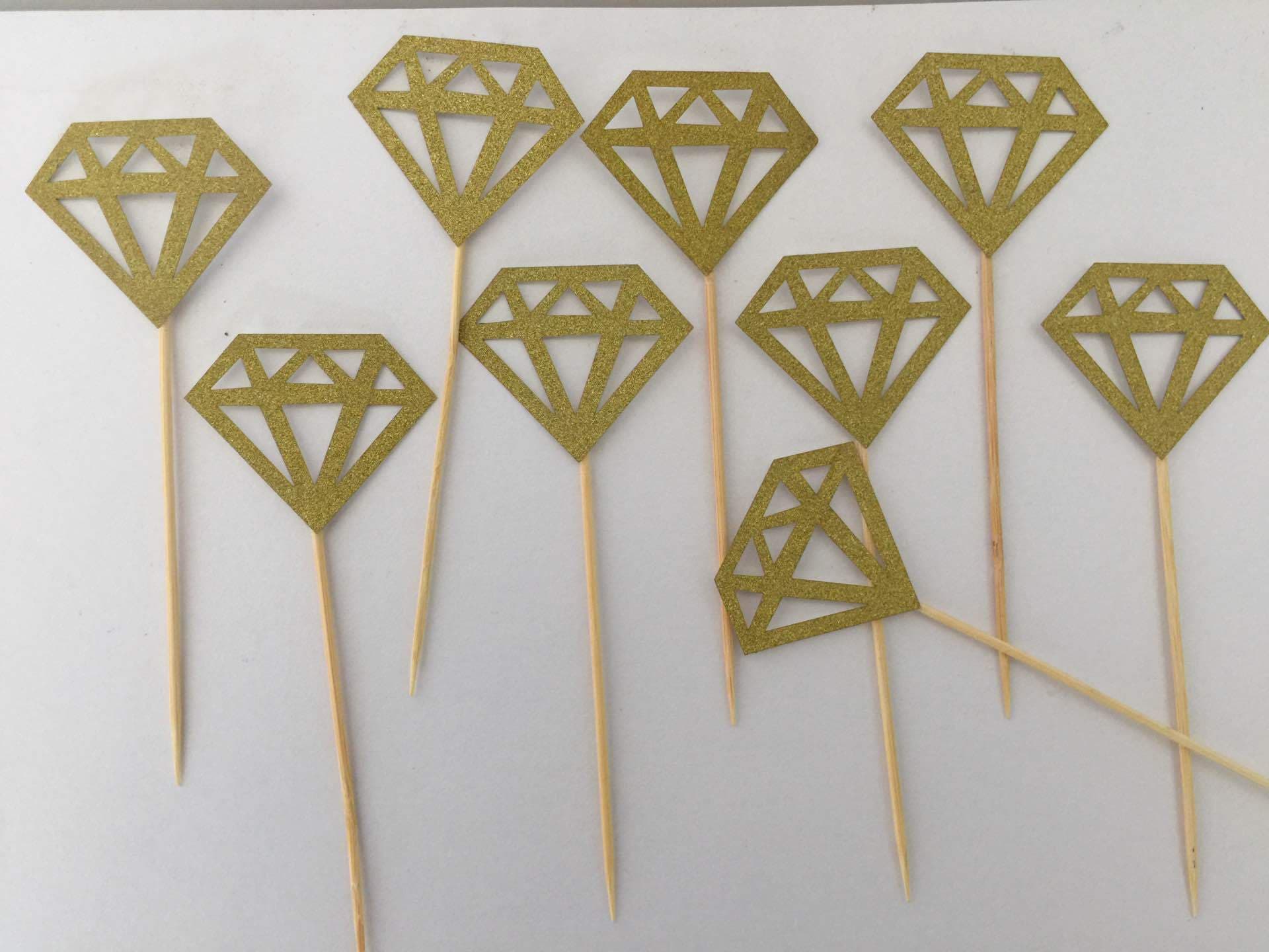 Gold glitter paper inserts, heart-shaped cake picks, mousse cake cupcake diamond decorations wholesale
