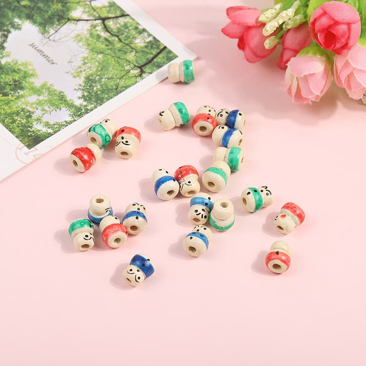 Hand-carved ornaments, creative and cute polished wooden doll pendants and accessories wholesale, keychains and bag charms.