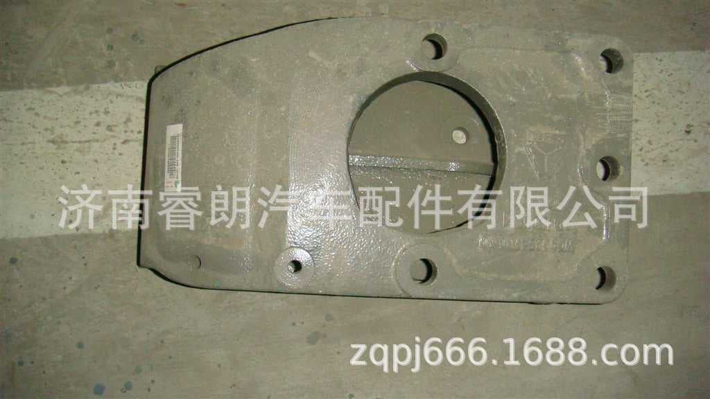 Manufacturer wholesale Sinotruk Howo Steyr parts WG9925470040 Steering gear bracket