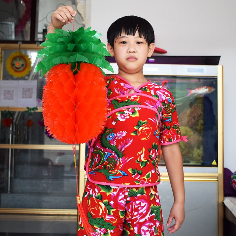 Factory Sale Honeycomb Plastic Paper Large Red Pineapple Lanterns for Festive Celebrations, Advertising Red Lantern Wholesale