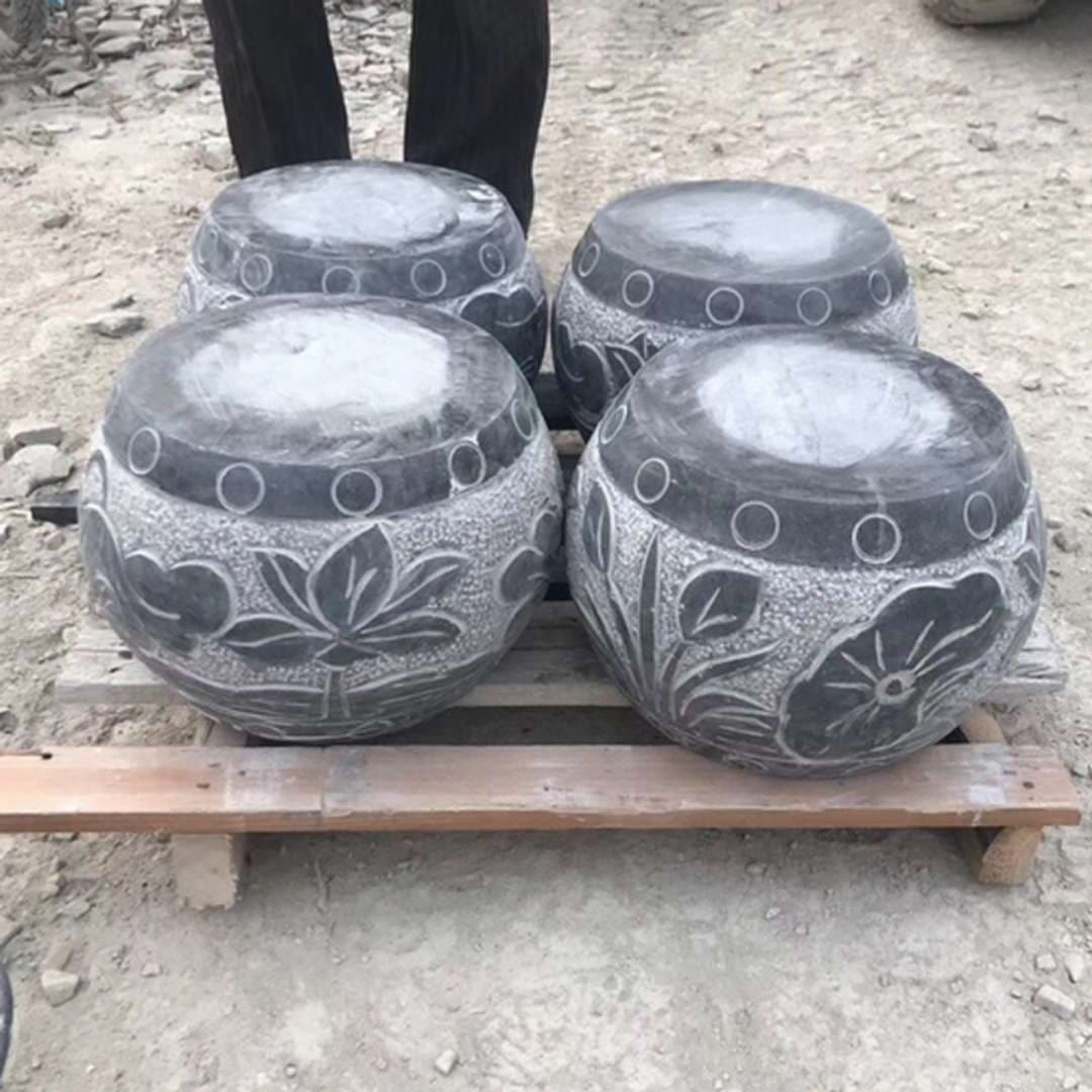 Blue Stone Carved Pillar Top Stone Courtyard Park Decoration Hollow Carved Pillar Base Stone and Other Shapes