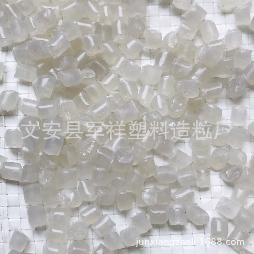Manufacturer sells white transparent PP recycled pellets, porcelain white polypropylene, wire drawing injection molding transparent crushed pellets