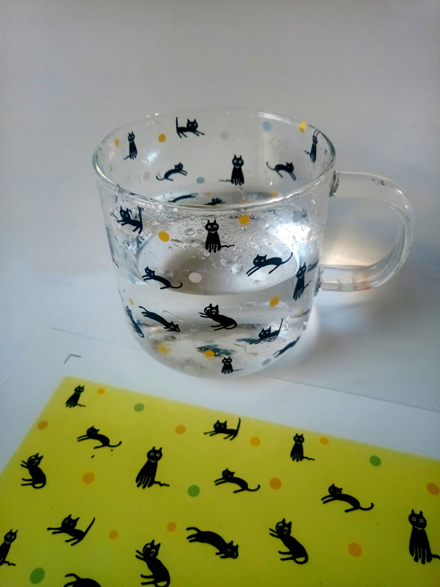Direct supply from manufacturer: high and low temperature glass decals, water transfer printing paper, small film decals.