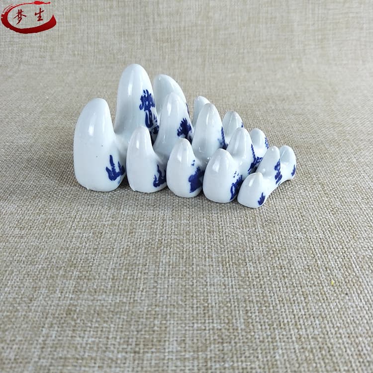 Manufacturer sells ceramic pen holder large, medium, small, extra small dragon-shaped pen holder pen mountain pen fork calligraphy supplies