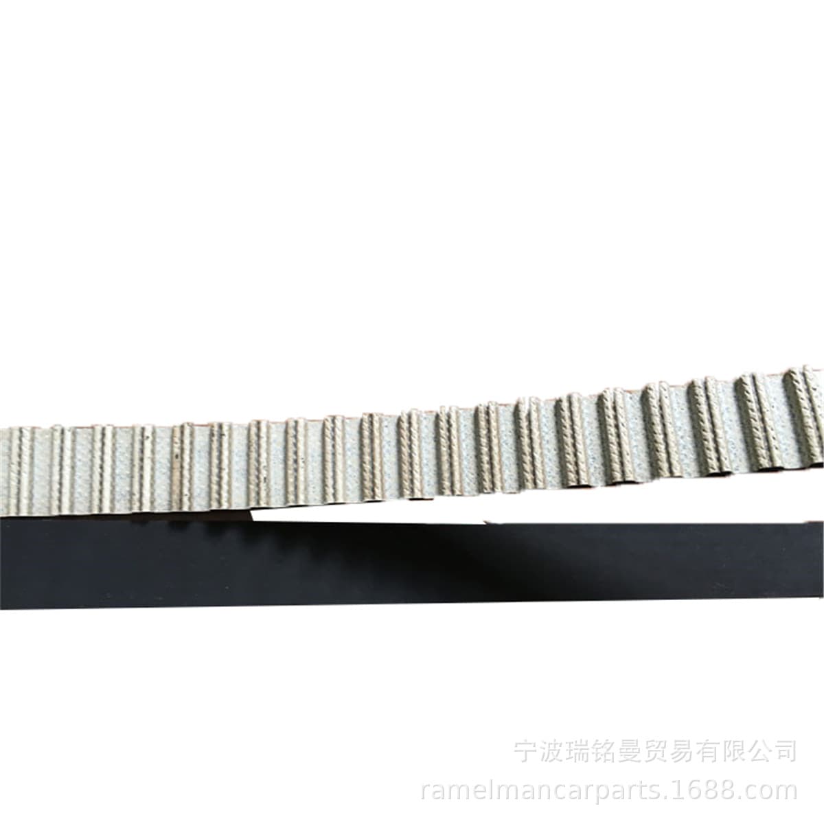 13568-39015/97MR25 engine engine belt synchronous belt suitable for sea lion Toyota car Belt