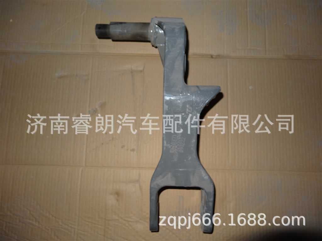 HOWO Parts CNHTC WG9925520616 Leaf Spring Bracket Assembly Left