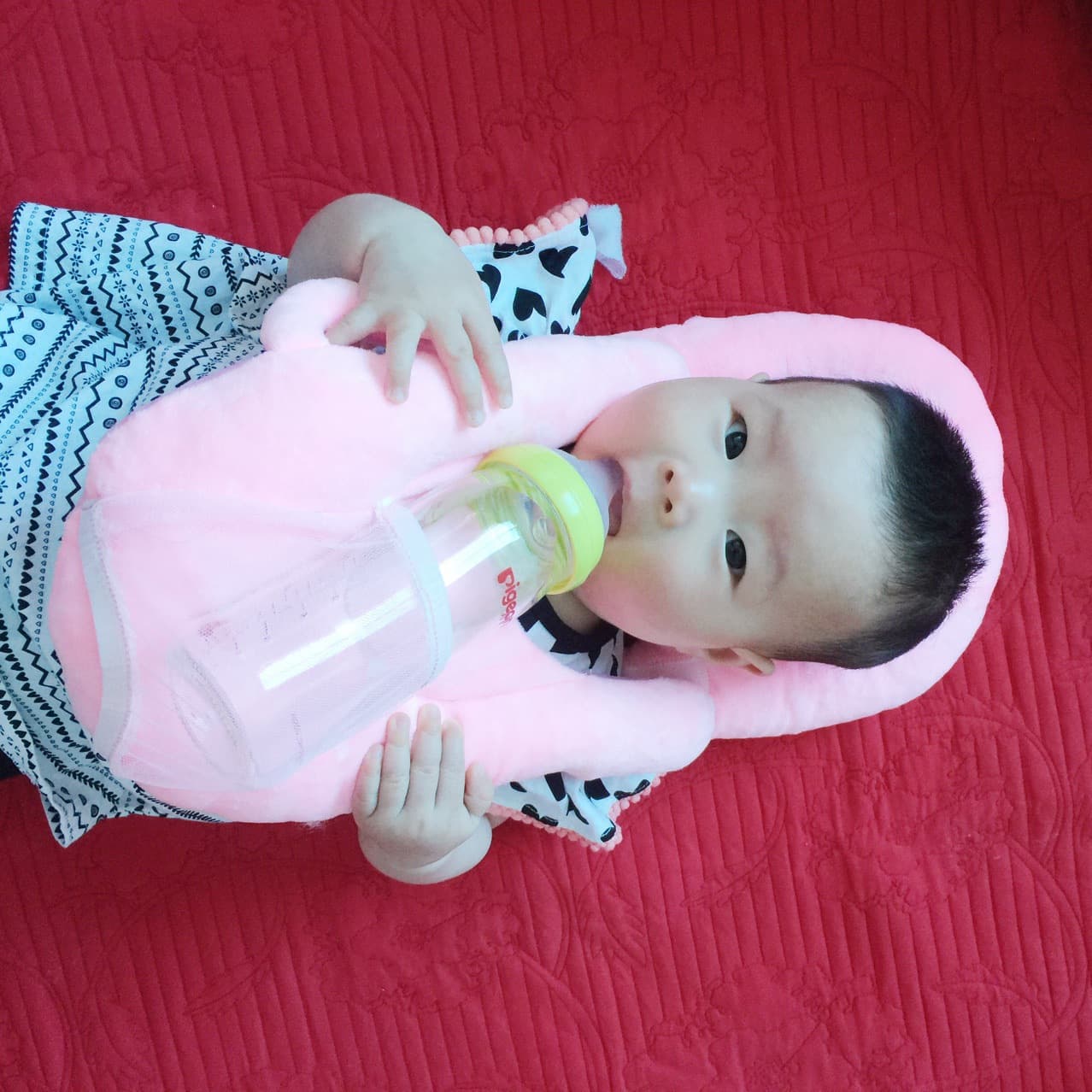 Wholesale baby nursing pillows, feeding pillows, and cereal feeding pillows