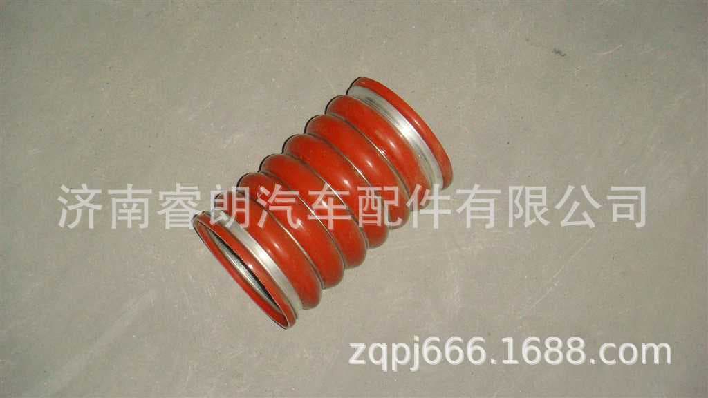 Factory wholesale of Sinotruk Howo Steyr parts WG9925530053 intercooler hose for Howo 2009 models.