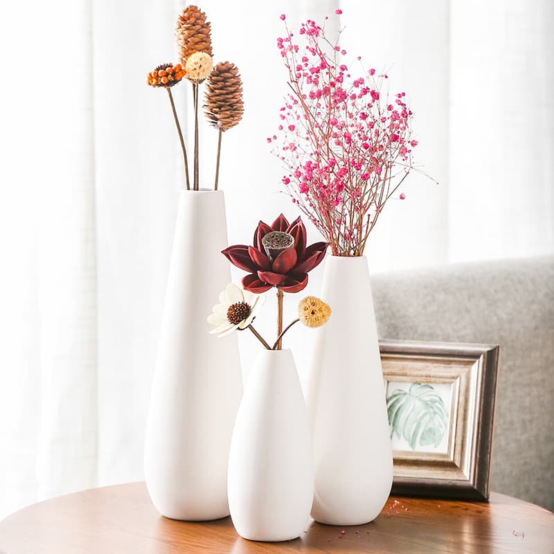 Nordic Simple White Matte Ceramic Vase Japanese Hydroponic Dried Flower Vase Living Room Ornaments