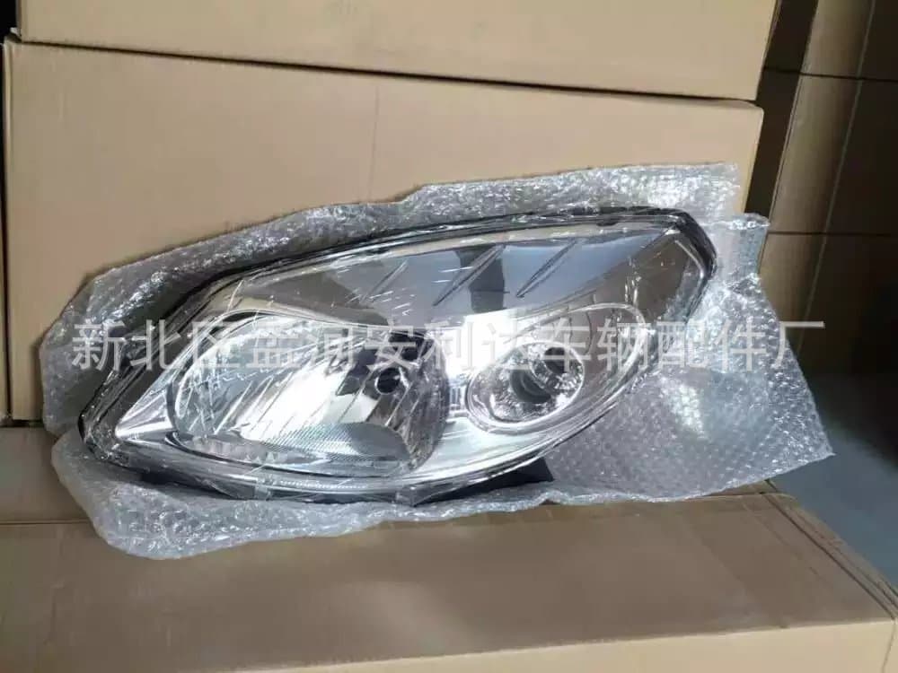 SANDERO Headlight for DACIA KANGOO, CLIO, LOGAN, DUSTER