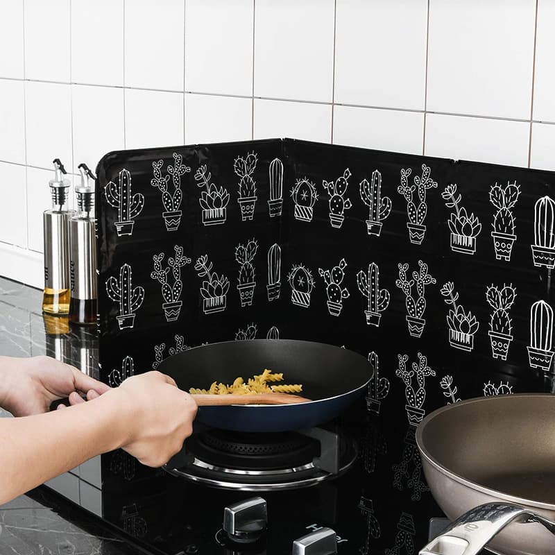 Gas Stove Aluminum Foil Oil Guard, Grease and Heat Insulation Panel for Kitchen Cooking, Splatter and Oil Resistant