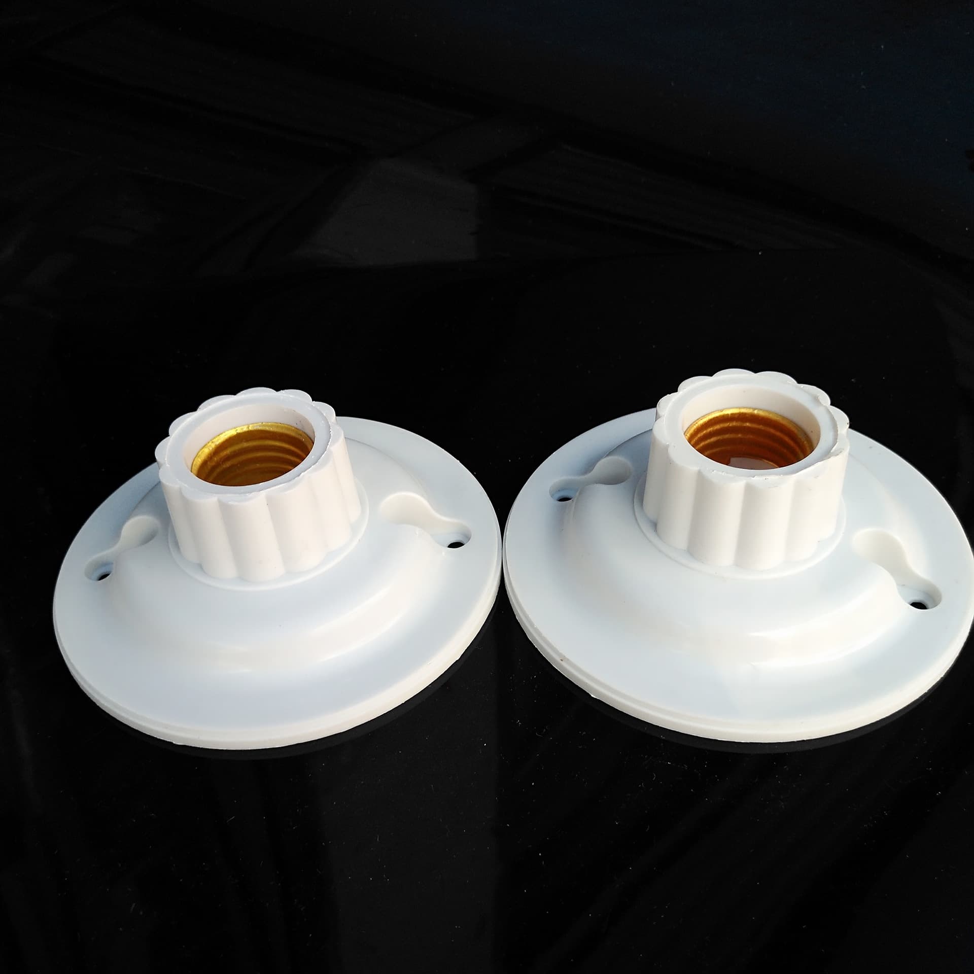 In-stock Wholesale Project-specific E27 Screw Socket 110CM Plastic Plum Blossom Flat Lamp Holder