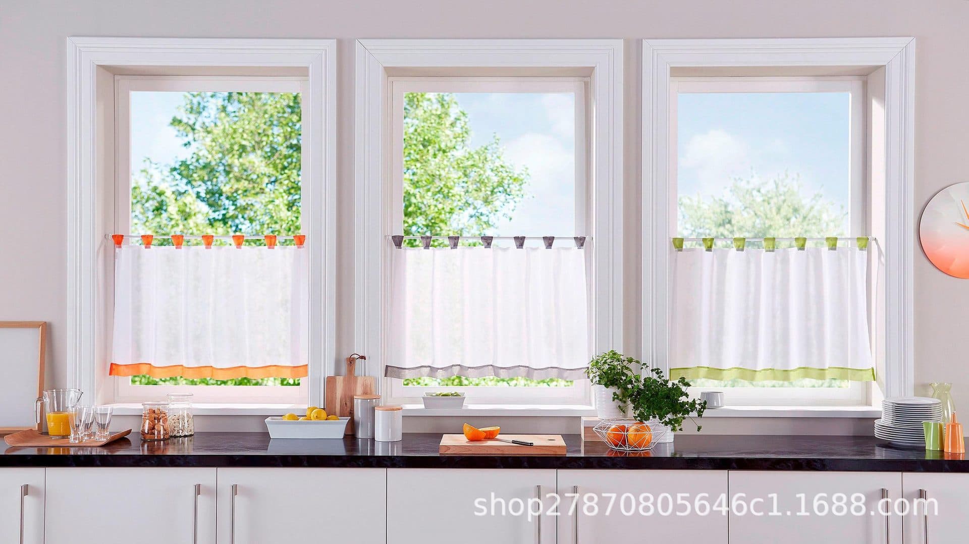 Export manufacturer sells high-density terylene mini blinds, small coffee blinds, and small kitchen blinds HT-024.