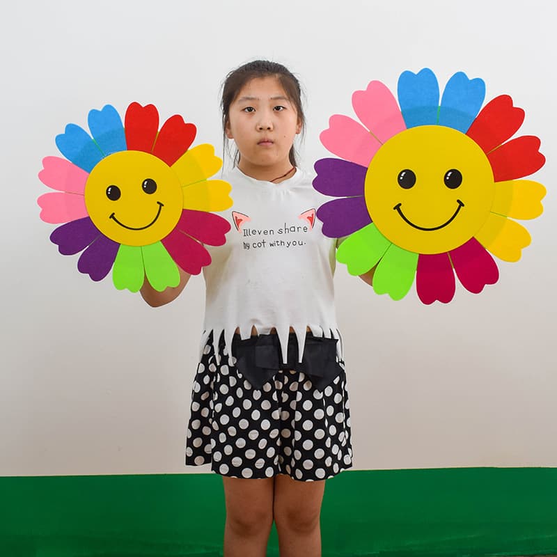 Children's Day performance props flower kindergarten dance props sunflower sports meeting opening ceremony props smiling sunflower