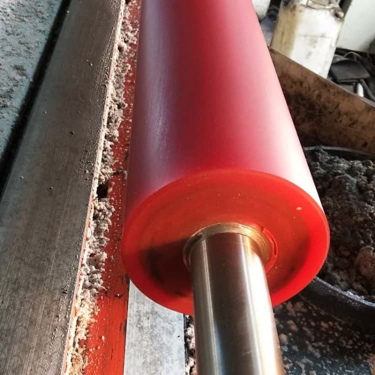 Manufacturer direct supply of weaving machine rubber rollers, hot transfer rubber rollers, production of non-woven fabric machine rollers.