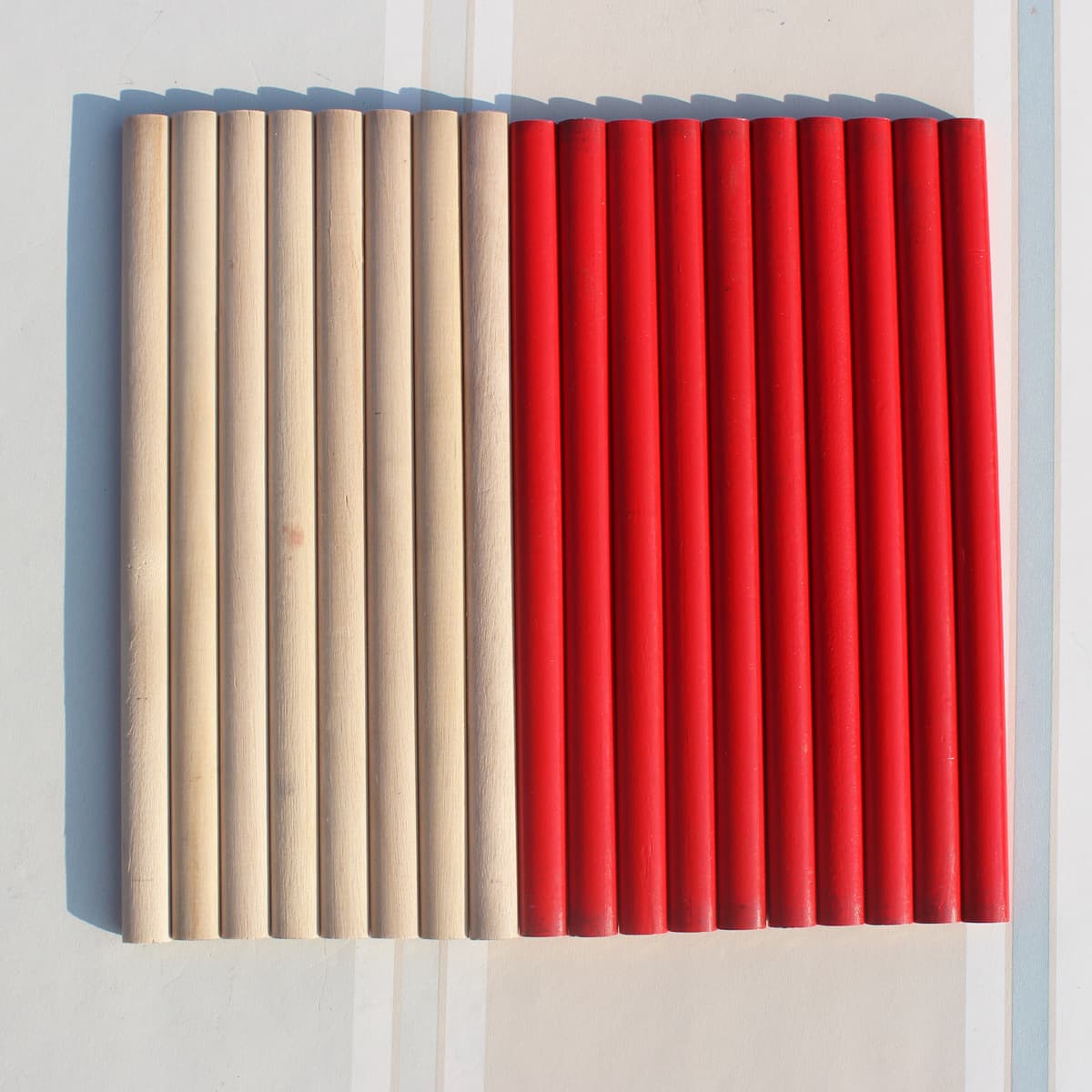 Carpenter pencil factory direct sale, classic red logo, solid wood, wholesale and retail, carpenter pencil, bulk discount