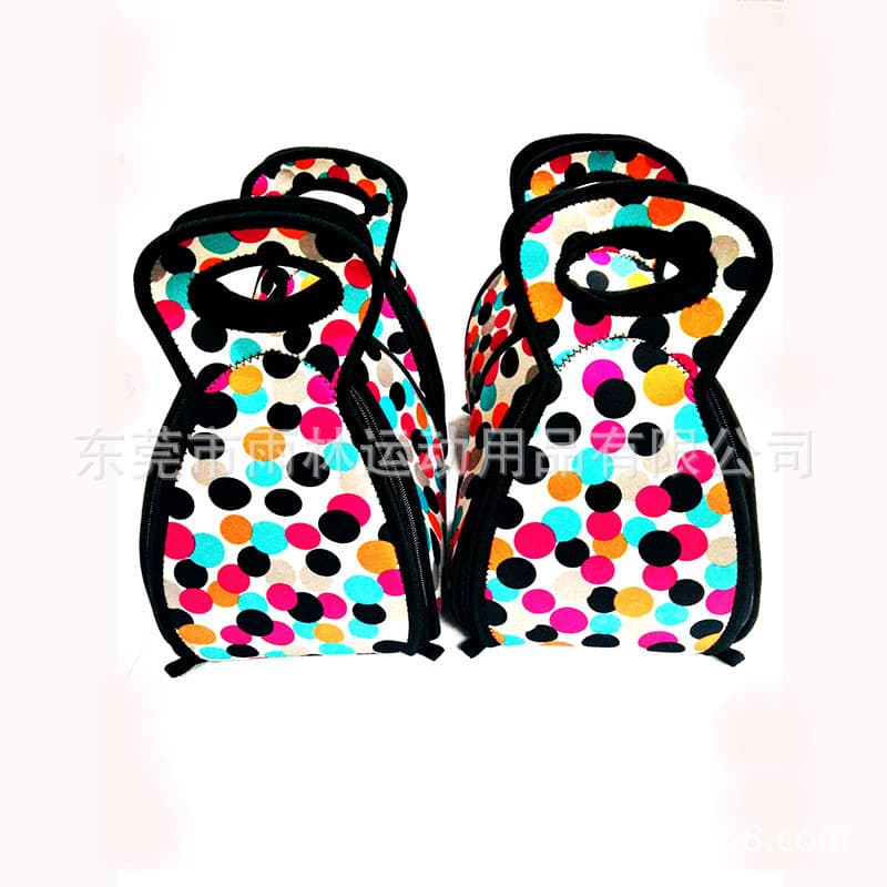Custom-made polka dot printed handbags, insulated lunch bags, outdoor picnic bags, waterproof and eco-friendly diving material.