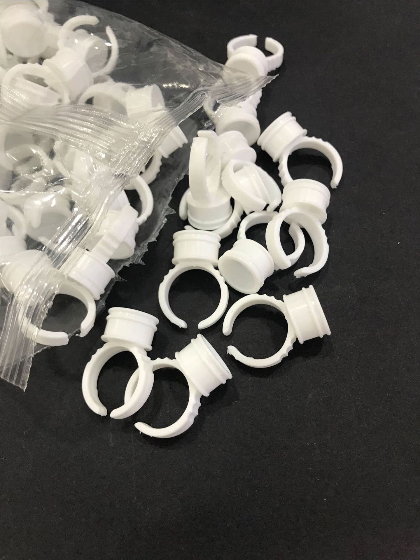 Tattoo tools, plastic ring cups, eyelash grafting glue trays, makeup auxiliary supplies, tools, factory direct sales