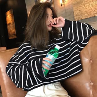 Black White Striped Long Sleeve Student Base Layer T-Shirt Women Striped T-Shirt New Blended Cotton Korean Loose Crew Neck Versatile