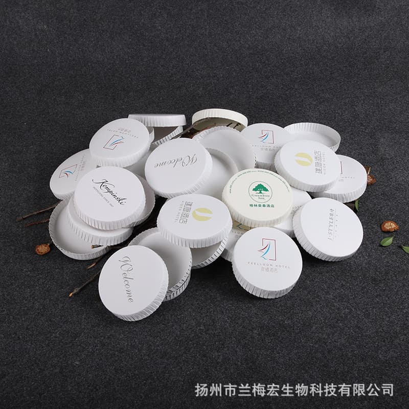 Customized disposable paper cup lids for hotels and guesthouses, logo-printable cup lids available for wholesale, absorbent paper cup lids, copperplate paper cups.