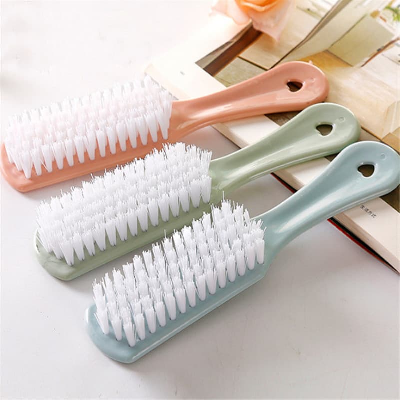 Plain plastic small brush, shoe cleaning brush with soft bristles for washing shoes, stain removal laundry brush for clothing cleaning.