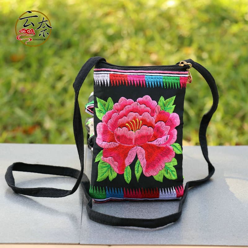 Yunnan ethnic style embroidered crossbody bag, coin and phone pouch, women's crossbody bag and phone pouch