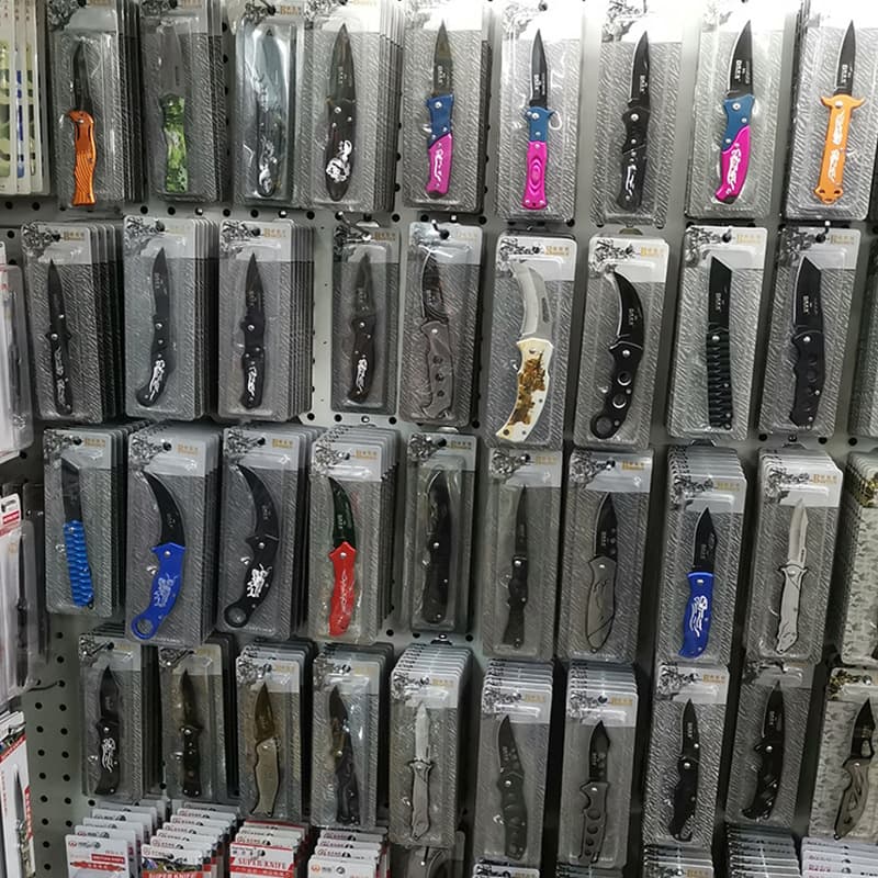 Boston outdoor stainless steel fruit knife, portable camping survival folding knife, ten-yuan supermarket premium knife wholesale