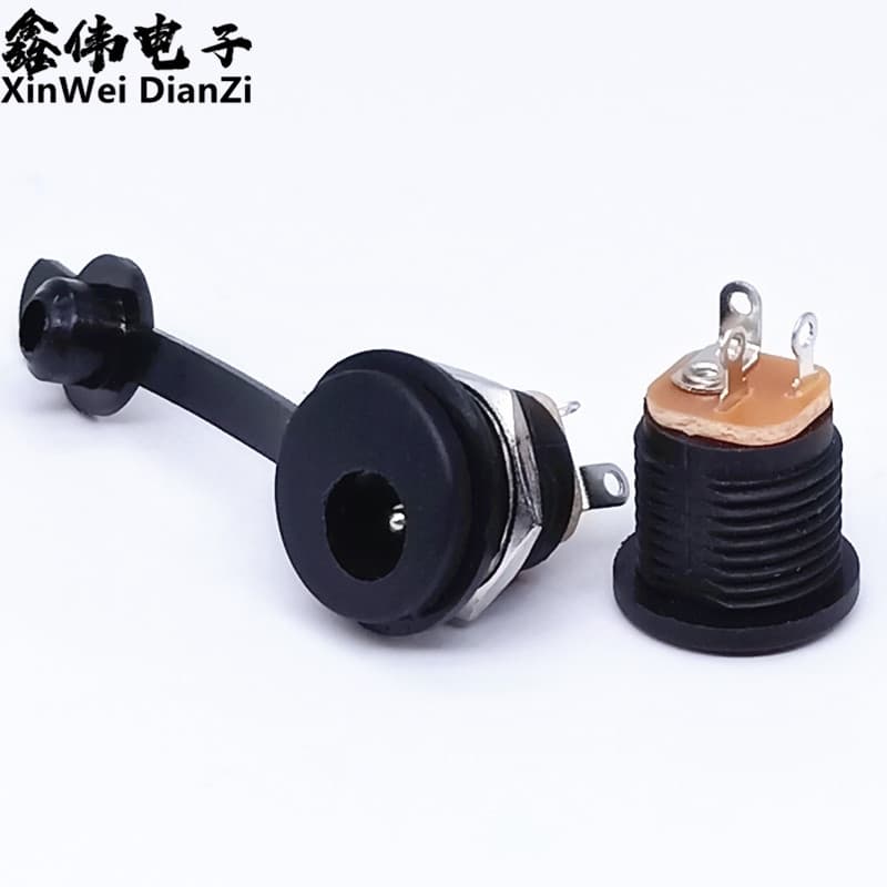 Professional manufacturer of DC-022 sockets, 5.5*2.1mm nut round interface, metal waterproof DC022 power sockets.