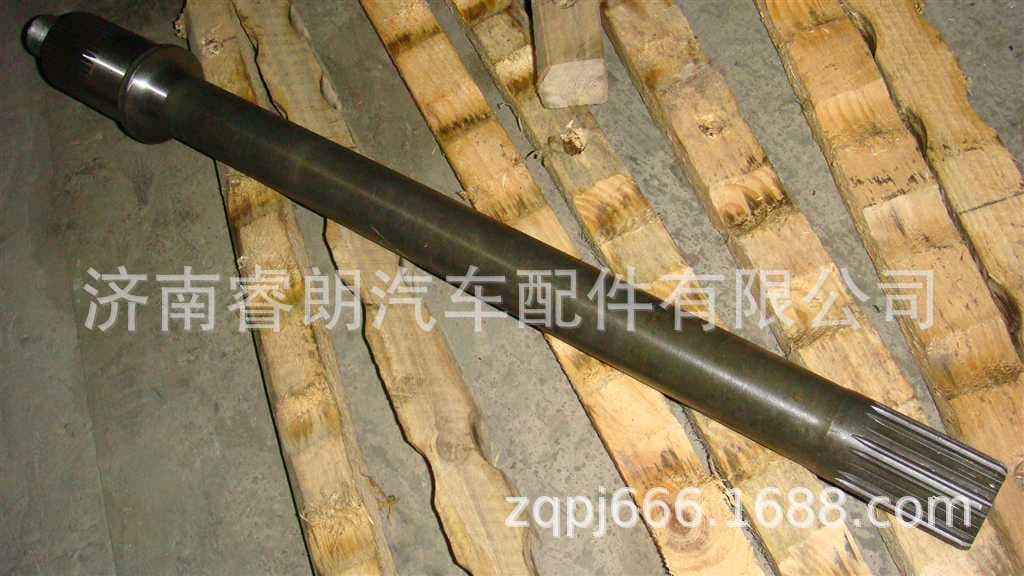 Production and Wholesale of Sinotruk Steyr Howo Haoyun Parts JM9231320261 Through Shaft