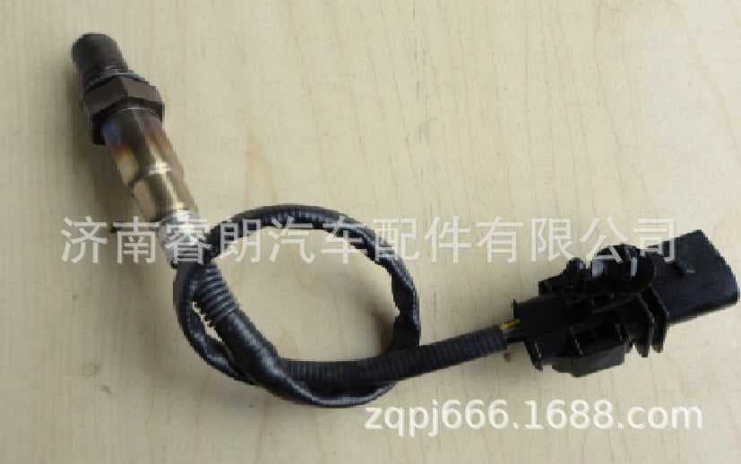 Production and wholesale of Howo Dump Truck parts VG1238090008 BOSCH Oxygen Sensor