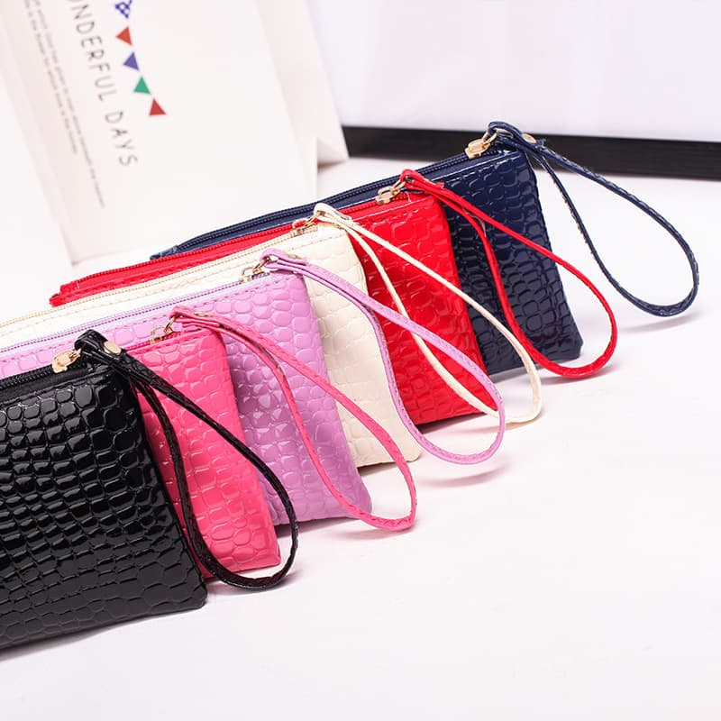 Wrist Bag 2022 Korean New Summer Women's Bag Mini Phone Bag Small Handheld Coin Purse Small Gift Bag