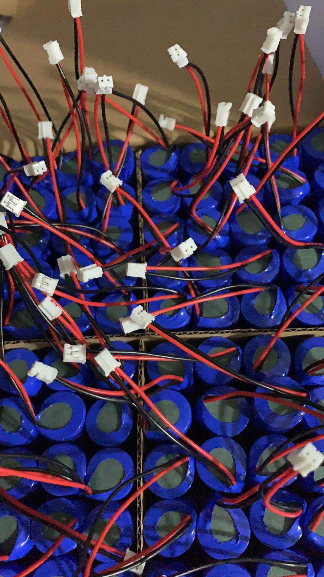 Manufacturer formulates 3.7V 18650 battery pack 3600mah full capacity plus protection capacity fishing light battery