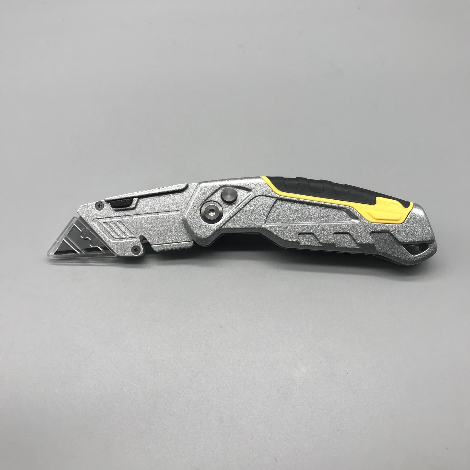 Heavy Metal Folding Knife Zinc Alloy Multifunctional Utility Knife SK5 Blade Express Replacement Durable Sharp Cutting Knife