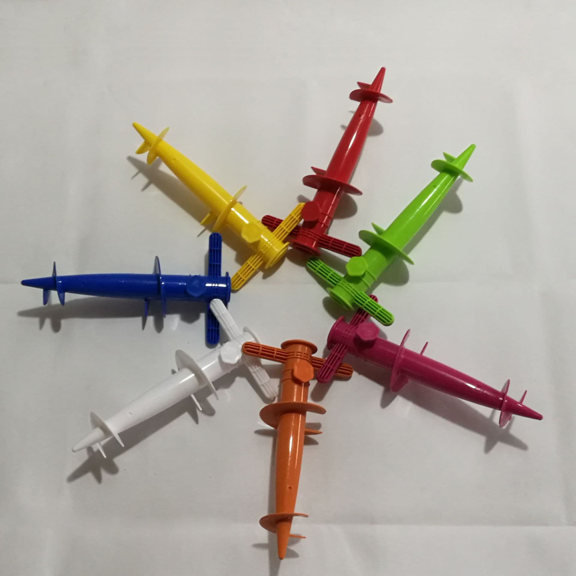 Manufacturer's In-Stock Supply of High-Quality Plastic Pegs, Beach Umbrella Base Ground Spikes and Accessories