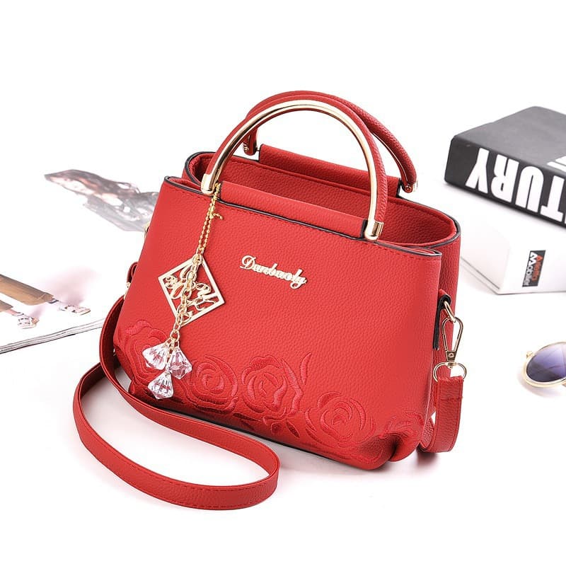 Wholesale bags and luggage, 2019 new women's handbags, shoulder bags, crossbody bags, fashionable and elegant, dropshipping available.