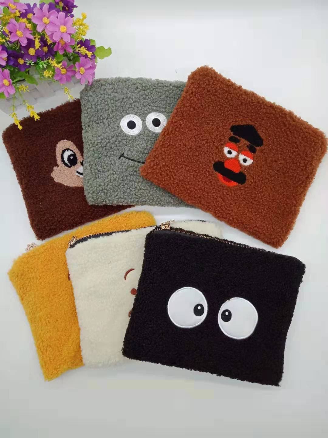 Japanese and Korean Style Ins Cartoon Towel Embroidered Plush Clutch Bag Cute Girl Heart Makeup Bag Lamb Fleece Fashion Clutch Bag