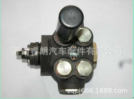 Production and Wholesale of HOWO Dump Truck Parts VG1092080064 Fuel Transfer Pump (Heavy Oil Code S921-000)