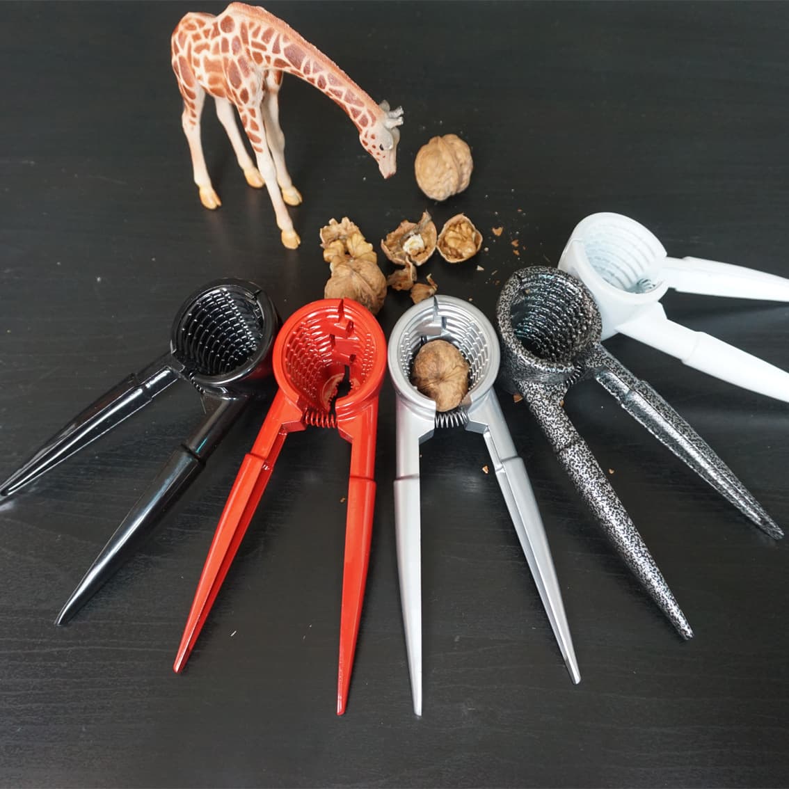 Factory Direct Funnel-type Aluminum Alloy Nutcracker Export Nut Clamp Food Clip Single Clip Mouth