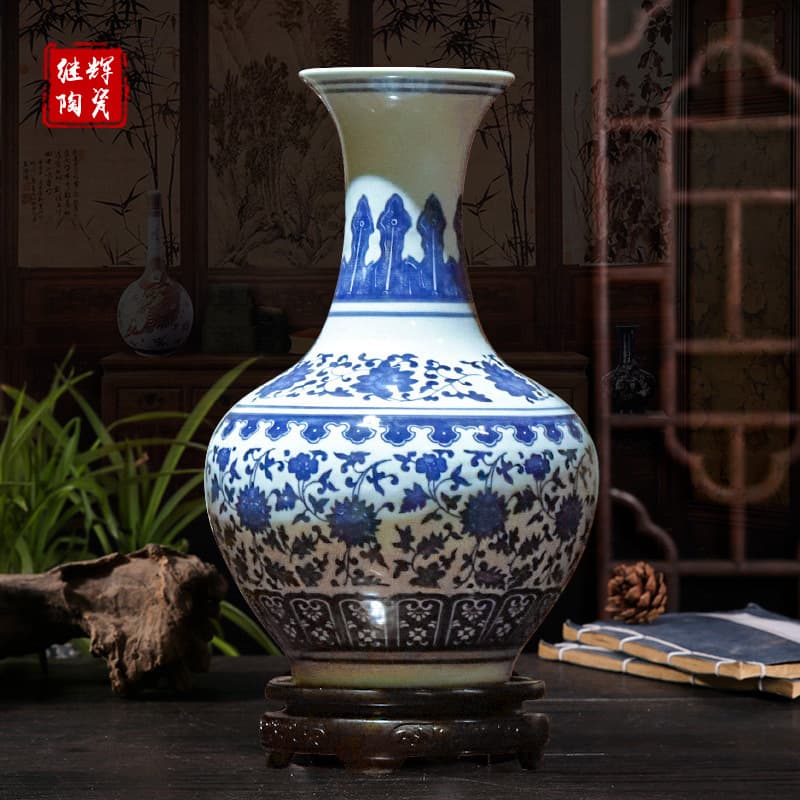 Jingdezhen Crafts Wholesale Blue and White Underglaze Porcelain Interlocking Lotus Vase Home Antique Ceramic Chinese Style Decoration