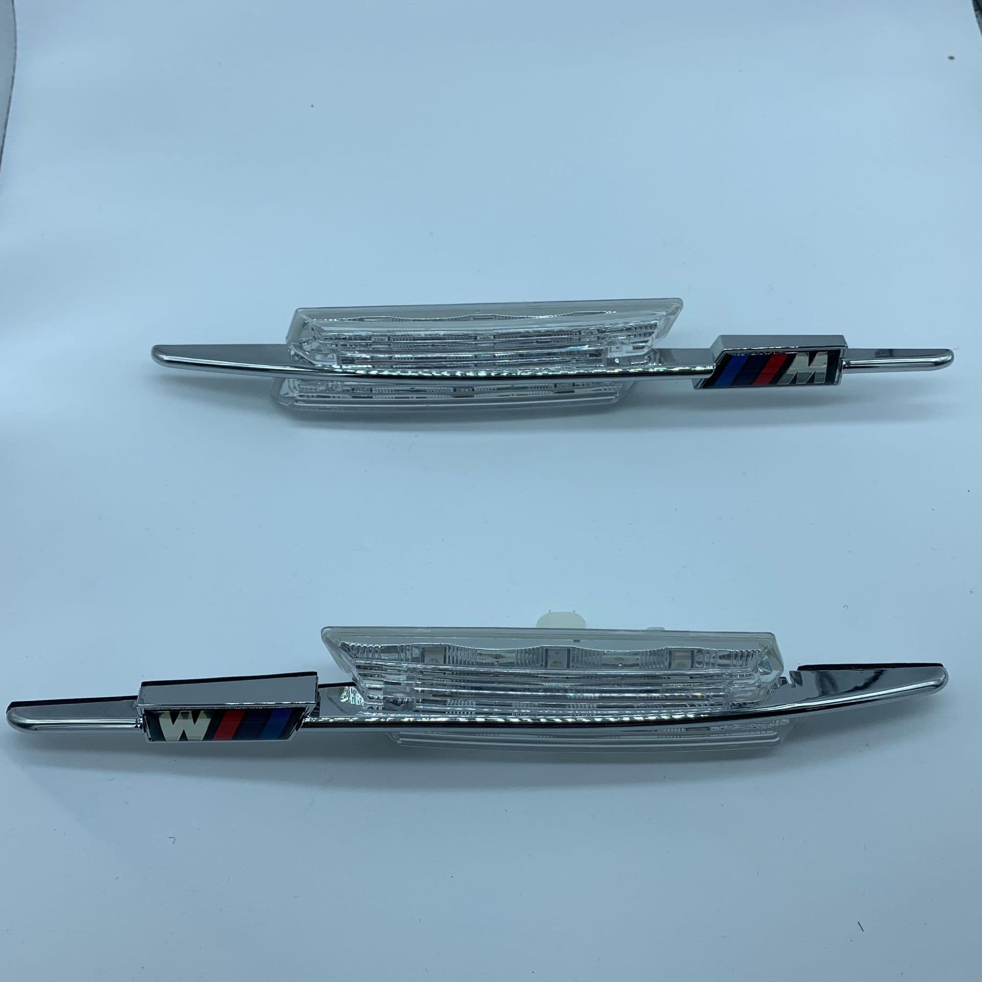 Compatible with BMW E39 1995-2003 LED Fender Side Light Turn Signal Lamp Yellow M Logo Decoder