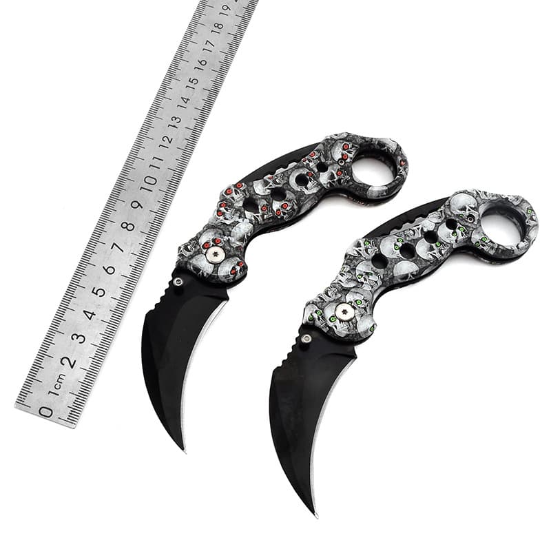Factory direct supply knife, outdoor camouflage folding claw knife, stainless steel camping survival tactical knife, pocket knife