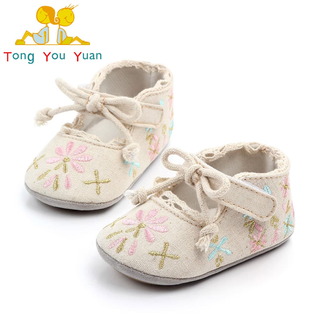 0-1 Year Hook-and-Loop Embroidered Infant Shoes, Baby Princess Shoes, Soft-Soled Shoes 2218
