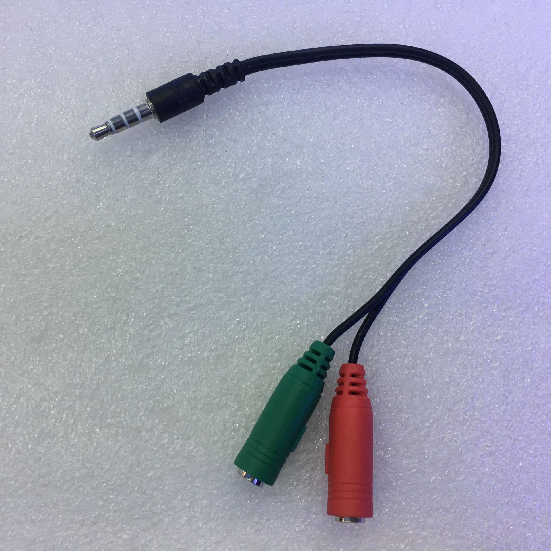 Nickel-plated 3.5mm 4-pole plug for mobile karaoke, microphone/headphone splitter cable, 1-to-2 audio cable