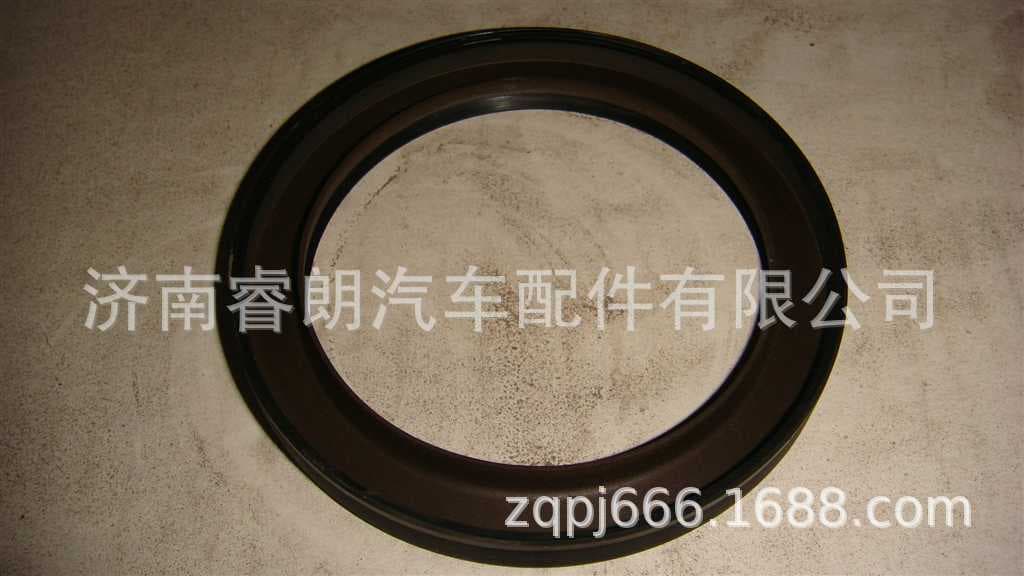 Production and wholesale of Howo Dump Truck parts VG1047010010 Oil Seal 70X90X10