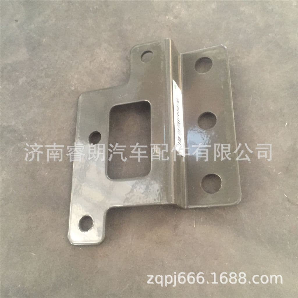 Production and wholesale of Sinotruk Howo SITRAK complete vehicle parts 712W41615-6030 Nitrogen Oxygen Sensor Bracket