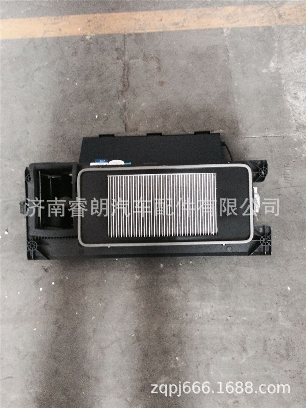Production and Wholesale of Sinotruk Howo Shandeka Vehicle Parts 711-61900-7153 Filter System Assembly