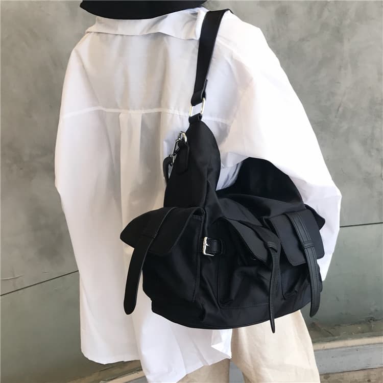 Casual Large Shoulder Bag Multi-Pocket Practical Versatile Handheld Crossbody Korean Ins Super Popular Large Capacity Bucket Bag