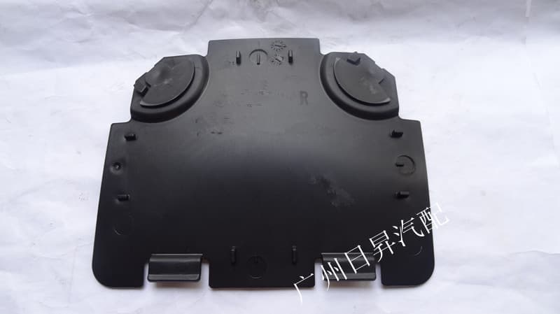 Suitable for BMW 3 Series E90 318i 320i 325i 320i 316i Fender Lining Small Cover Cover Cover