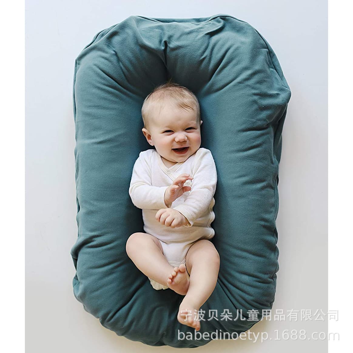 INS Infant Womb Bionic Bed, Portable Washable Removable Newborn Bassinet Insert, Cozy Breathable Design