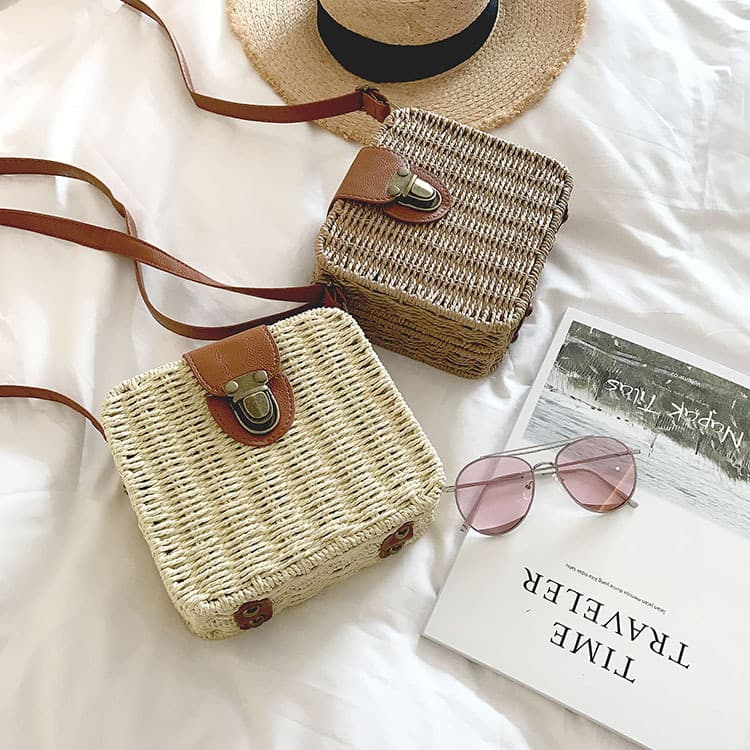 Summer New Beach Straw Woven Bag Seaside Leisure Vacation Small Square Bag Woven Women's Bag Rattan Bag Shoulder Crossbody Bag